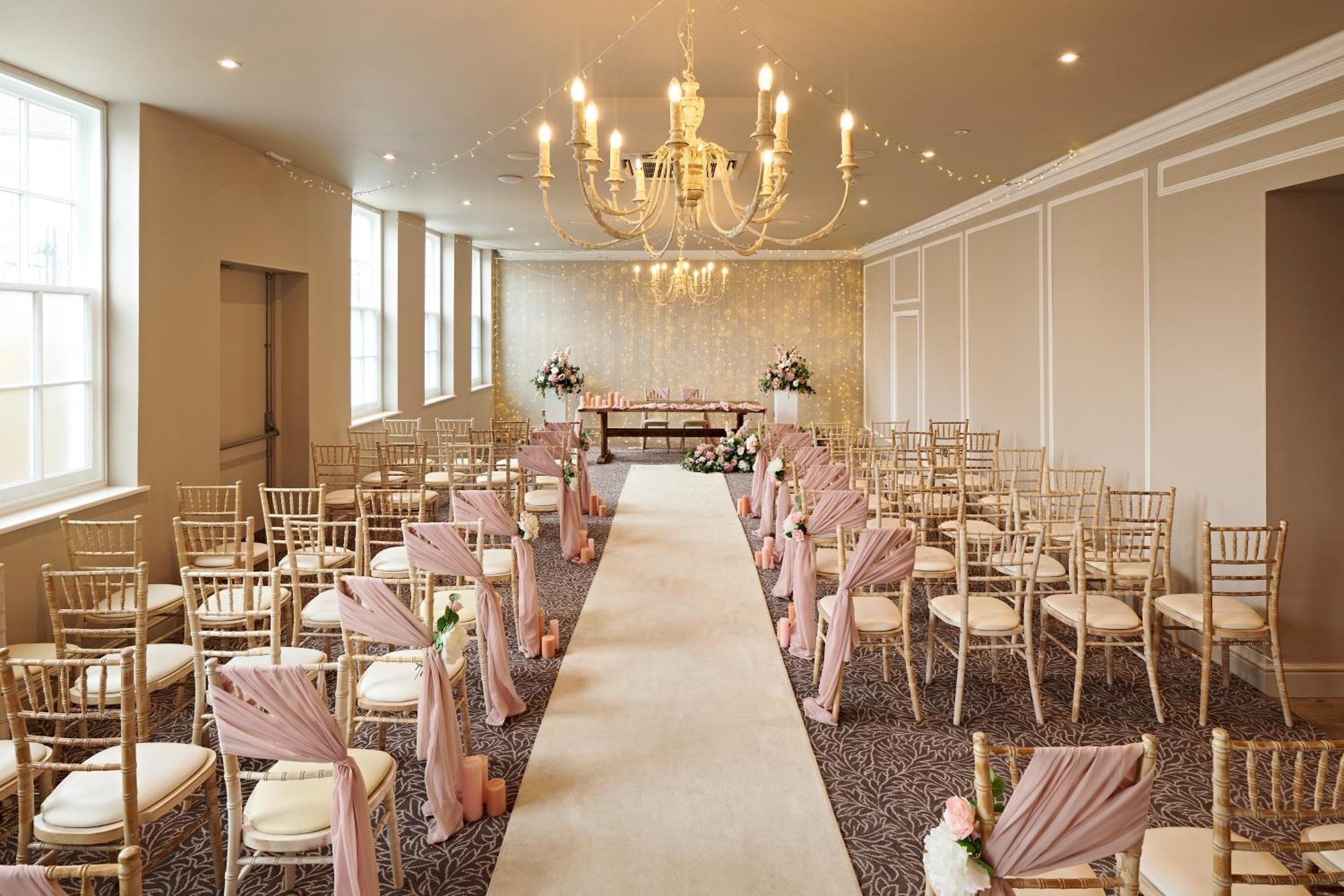 The Kings Arms Hotel 4*